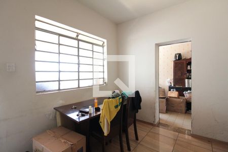 Sala de casa para alugar com 3 quartos, 110m² em Universitário, Belo Horizonte