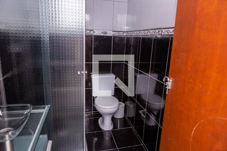 Banheiro 1 de casa para alugar com 3 quartos, 180m² em Jardim São Nicolau, São Paulo