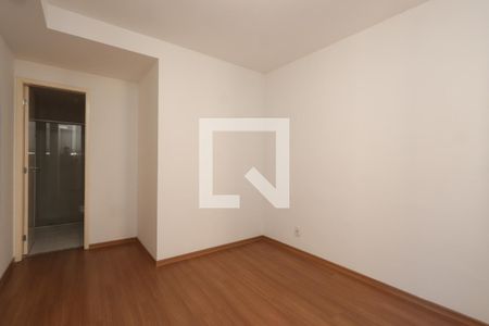 Suíte de apartamento para alugar com 2 quartos, 55m² em Vila Ivone, São Paulo