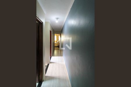 Corredor de casa para alugar com 3 quartos, 180m² em Vila Olinda, São Paulo