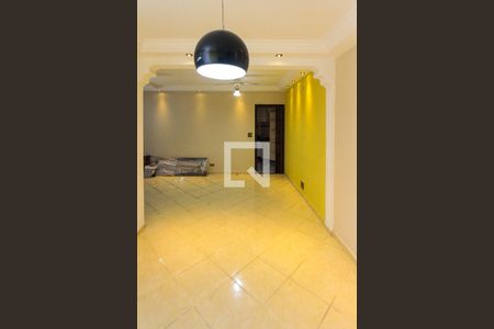 Sala de casa para alugar com 3 quartos, 180m² em Jardim Piqueroby, São Paulo