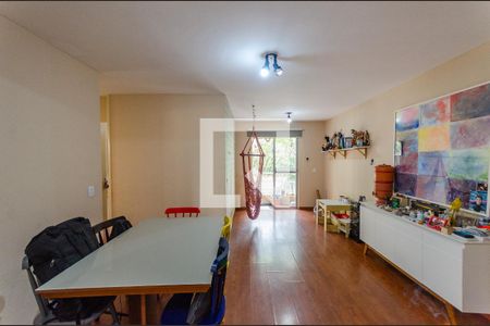 Sala de apartamento à venda com 3 quartos, 68m² em Jardim Íris, São Paulo