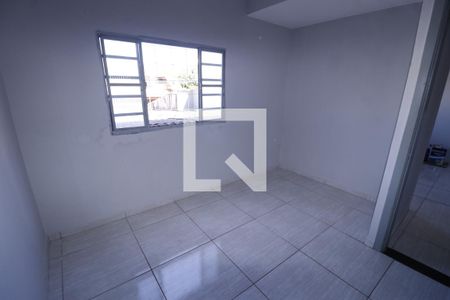 Quarto de casa para alugar com 2 quartos, 50m² em Qr 502, Brasília