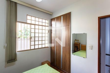 Quarto 1 de casa à venda com 3 quartos, 130m² em Planalto, Belo Horizonte