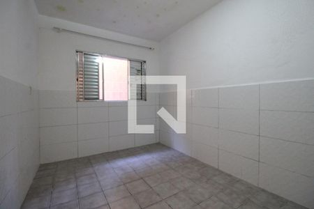 Quarto 2 de casa para alugar com 2 quartos, 60m² em Vila Santa Inês, São Paulo