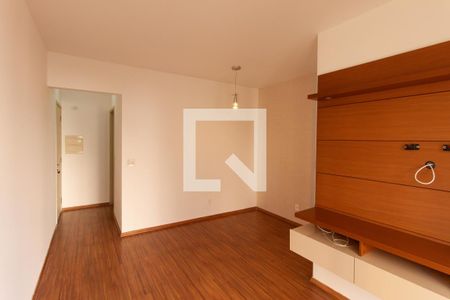 Sala de apartamento à venda com 3 quartos, 60m² em Vila Carmem, São Paulo