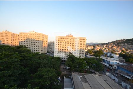 Vista da Sala de apartamento para alugar com 3 quartos, 115m² em Olaria, Rio de Janeiro