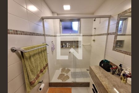 Casa à venda com 109m², 3 quartos e 1 vaga Casa à venda com 109m², 3 quartos e 1 vagaBanheiro