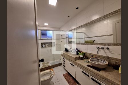 Casa à venda com 109m², 3 quartos e 1 vaga Casa à venda com 109m², 3 quartos e 1 vagaBanheiro