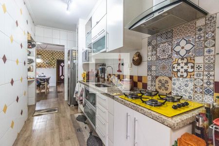 Casa para alugar com 326m², 4 quartos e 3 vagas Casa para alugar com 326m², 4 quartos e 3 vagasCozinha