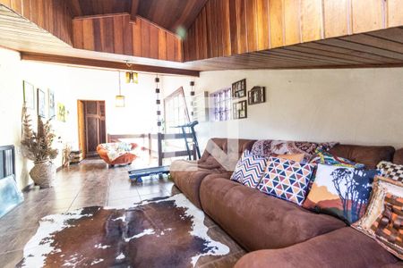 Casa para alugar com 326m², 4 quartos e 3 vagas Casa para alugar com 326m², 4 quartos e 3 vagasDetalhe