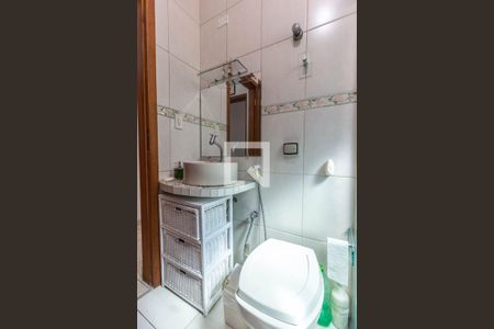 Casa para alugar com 326m², 4 quartos e 3 vagas Casa para alugar com 326m², 4 quartos e 3 vagasSuíte