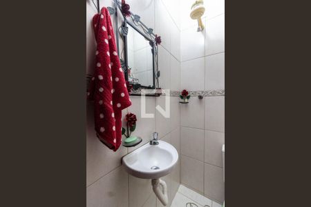 Casa para alugar com 326m², 4 quartos e 3 vagas Casa para alugar com 326m², 4 quartos e 3 vagasLavabo 2