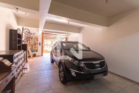 Casa para alugar com 326m², 4 quartos e 3 vagas Casa para alugar com 326m², 4 quartos e 3 vagasGaragem