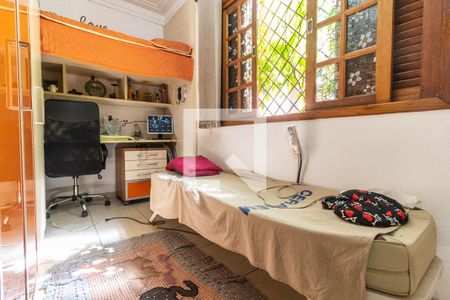 Casa para alugar com 326m², 4 quartos e 3 vagas Casa para alugar com 326m², 4 quartos e 3 vagasQuarto 2