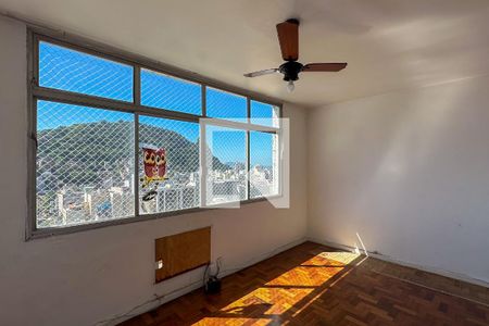 Suíte de apartamento para alugar com 3 quartos, 146m² em Copacabana, Rio de Janeiro