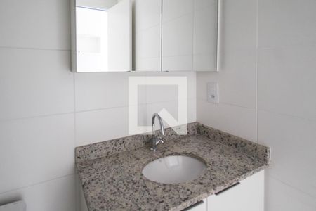 Banheiro  de apartamento para alugar com 1 quarto, 24m² em Vila Olímpia, São Paulo