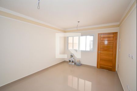 Casa para alugar com 110m², 3 quartos e 2 vagasSala