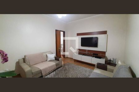 Sala de TV de casa à venda com 2 quartos, 150m² em Km 18, Osasco