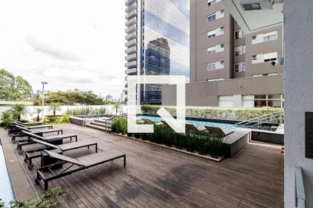 Studio à venda com 35m², 0 quarto e 1 vaga Studio à venda com 35m², 0 quarto e 1 vagaPiscina