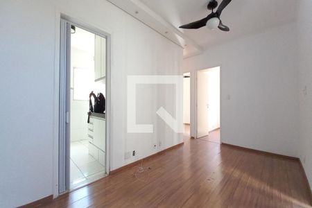 Sala de apartamento para alugar com 2 quartos, 60m² em Jardim São Vicente, Campinas