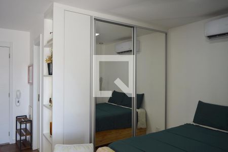 Sala/Quarto conjugados de kitnet/studio à venda com 1 quarto, 35m² em Sumarezinho, São Paulo