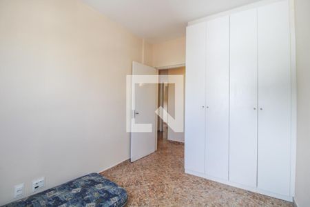 Quarto 1  de apartamento para alugar com 3 quartos, 77m² em Vila Itapura, Campinas