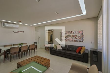 Sala de apartamento à venda com 4 quartos, 135m² em Funcionários, Belo Horizonte