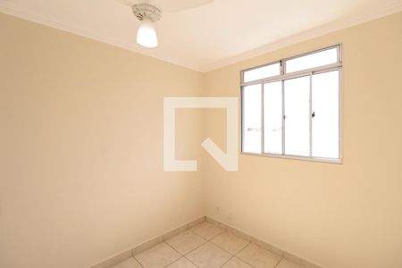 Quarto 1 de apartamento para alugar com 2 quartos, 44m² em Campo Alegre, Belo Horizonte