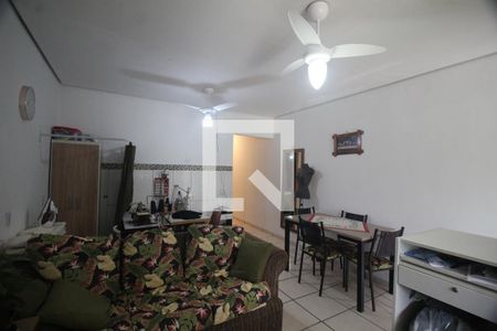 Casa à venda com 70m², 2 quartos e 1 vagaSala/Cozinha