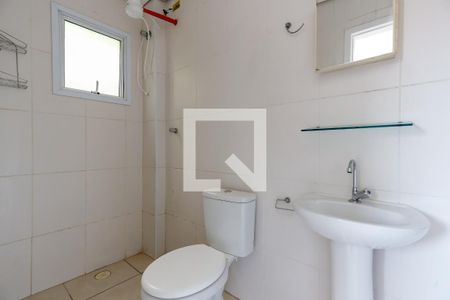 Banheiro de apartamento para alugar com 1 quarto, 35m² em Vila Mazzei, São Paulo