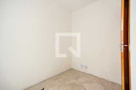 Quarto 2 de apartamento para alugar com 2 quartos, 40m² em Vila Romero, São Paulo