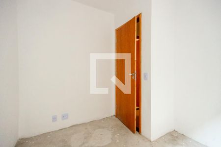 Quarto 2 de apartamento para alugar com 2 quartos, 40m² em Vila Romero, São Paulo