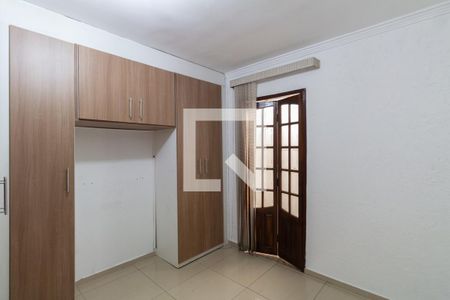 Quarto 1 de casa à venda com 4 quartos, 138m² em Vila Carmosina, São Paulo