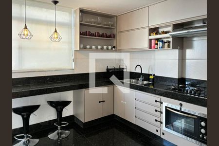 Cozinha de apartamento à venda com 2 quartos, 140m² em Barroca, Belo Horizonte