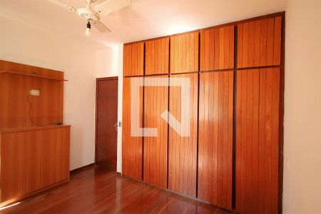 Quarto  de apartamento para alugar com 3 quartos, 100m² em Funcionários, Belo Horizonte