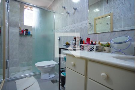 Banheiro da Suíte de apartamento à venda com 3 quartos, 111m² em São João, Porto Alegre