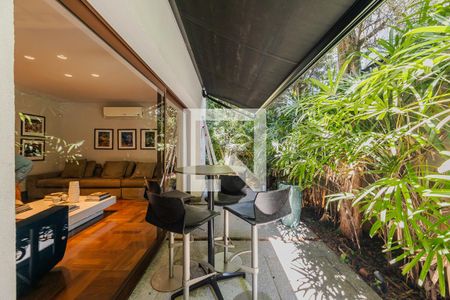 Varanda da Sala de casa à venda com 4 quartos, 373m² em Alto de Pinheiros, São Paulo