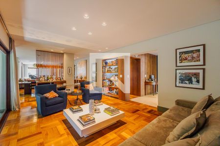 Sala de casa à venda com 4 quartos, 373m² em Alto de Pinheiros, São Paulo