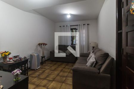 Casa para alugar com 180m², 3 quartos e 4 vagasSala