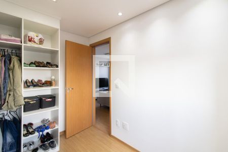 Quarto 2 de apartamento para alugar com 2 quartos, 43m² em Vila Barros, Guarulhos