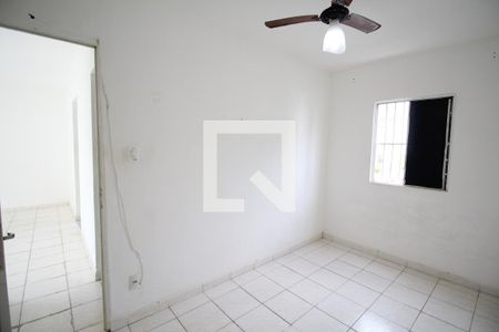Quarto 2 de apartamento para alugar com 2 quartos, 60m² em Imbuí, Salvador