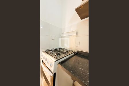 Cozinha de kitnet/studio para alugar com 1 quarto, 24m² em Jardim Santa Genebra, Campinas