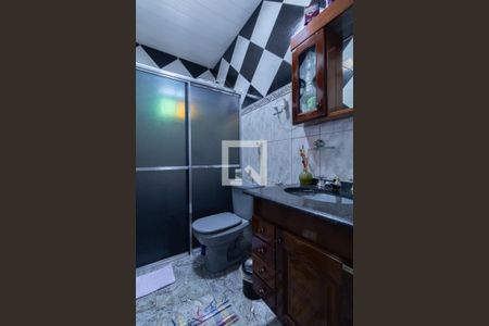 Casa à venda com 160m², 4 quartos e 3 vagas Casa à venda com 160m², 4 quartos e 3 vagasBanheiro