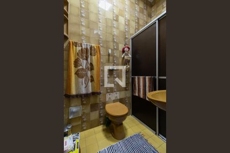 Casa à venda com 160m², 4 quartos e 3 vagas Casa à venda com 160m², 4 quartos e 3 vagasBanheiro 2