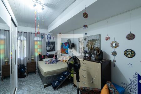 Casa à venda com 160m², 4 quartos e 3 vagas Casa à venda com 160m², 4 quartos e 3 vagasQuarto 2