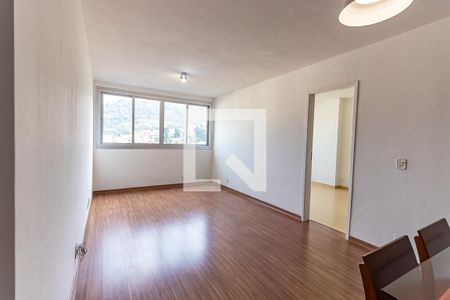 Sala de apartamento para alugar com 1 quarto, 80m² em Santa Rosa, Niterói
