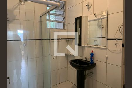 Banheiro de kitnet/studio para alugar com 1 quarto, 27m² em Paraíso, São Paulo