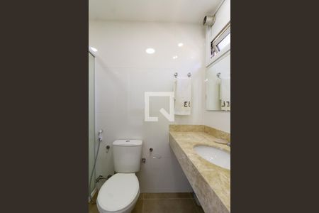 Banheiro da suíte  de apartamento à venda com 3 quartos, 89m² em Lagoa, Rio de Janeiro