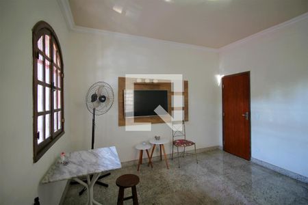 Casa para alugar com 400m², 3 quartos e 3 vagasSala